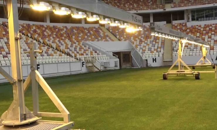 Yeni Malatyaspor’dan Geriye Kusursuz Stat Zemini Kaldı