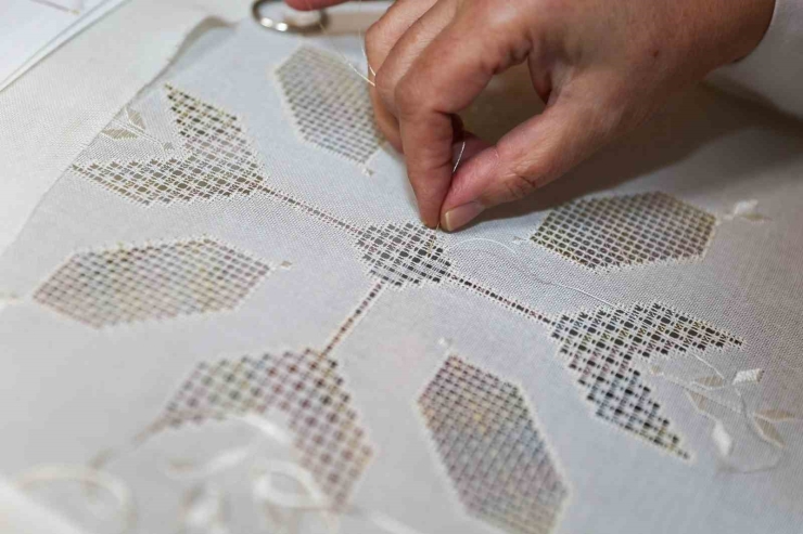 Şahin’in Girişimiyle El Emeği Göz Nuru Antep İşi Nakışı Unesco Tarafından Tescillendi