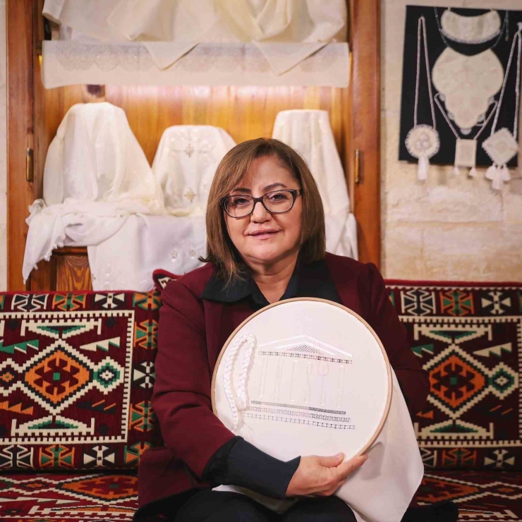 Şahin’in Girişimiyle El Emeği Göz Nuru Antep İşi Nakışı Unesco Tarafından Tescillendi
