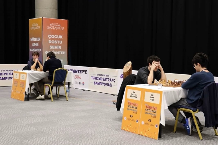 Gaziantep’te Satranç Tarihine Geçen Çifte Şampiyona Heyecanı Sürüyor