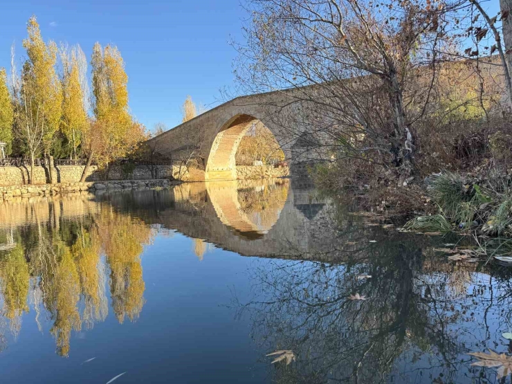 Bin Yıllık Haburman Köprüsü, Tüm İhtişamı İle Ayakta