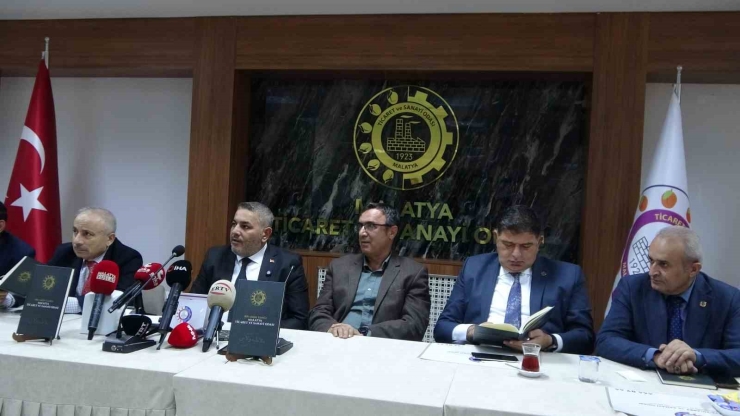 Mtso’nun 100 Yıllık Tarihi Kitaplaştırıldı