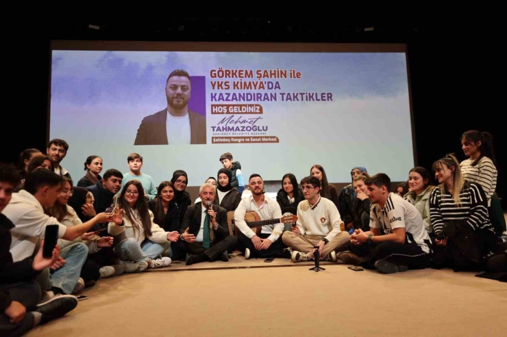 Şahinbey Belediyesi’nden Gençlere Moral Ve Motivasyon Buluşması