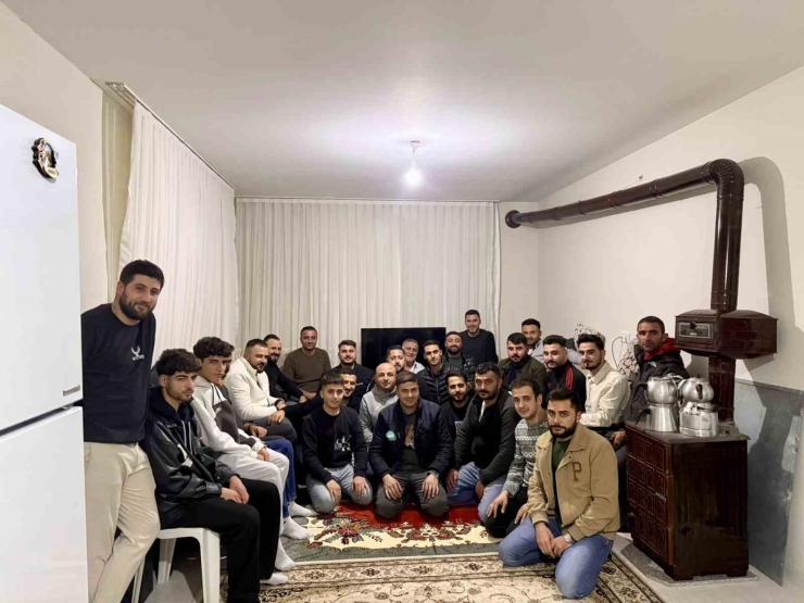 Akçadağ Belediye Başkanı Ulutaş Gençlerle Buluştu