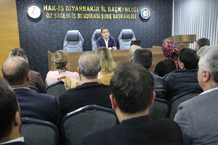 Diyarbakır Hak-iş Ve Öz Sağlık İş, Aküzüm Öncülüğünde Toplandı