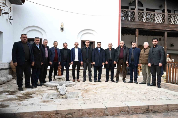 Başkan Taşkın, Eski Malatya Muhtarlarıyla Buluştu