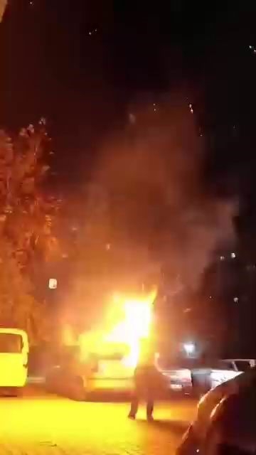 Patlattığı Havai Fişekler Sonu Oluyordu