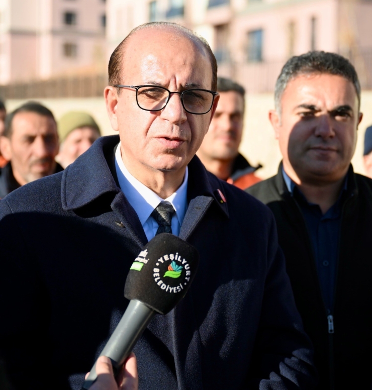 Başkan Geçit, "ikizce Konutlarında Yaşam Kalitesini Artırıyoruz"