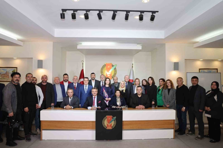 Eski Bakan Kürşad Tüzmen Ve Daimfed Yönetiminden Ggc’ye Ziyaret