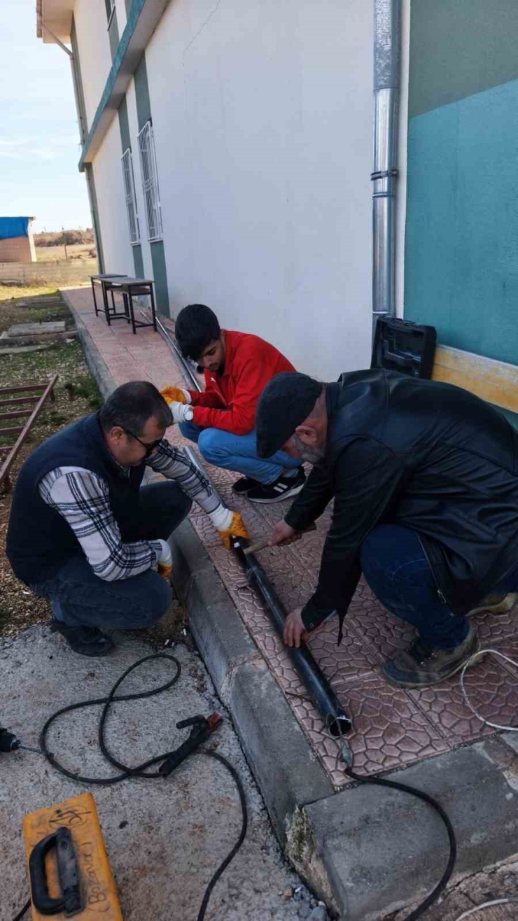 Şanlıurfa’da "her Ay Bir Köy Okulu Projesi" İle Köy Okullarının İhtiyaçları Gideriliyor