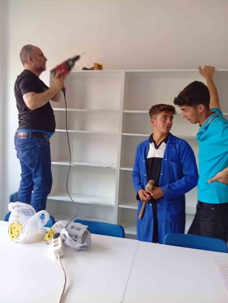 Şanlıurfa’da "her Ay Bir Köy Okulu Projesi" İle Köy Okullarının İhtiyaçları Gideriliyor