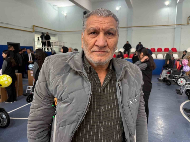 Hayırseverlerden, Engelli Bireylere 20 Akülü Sandalye Hediye Edildi