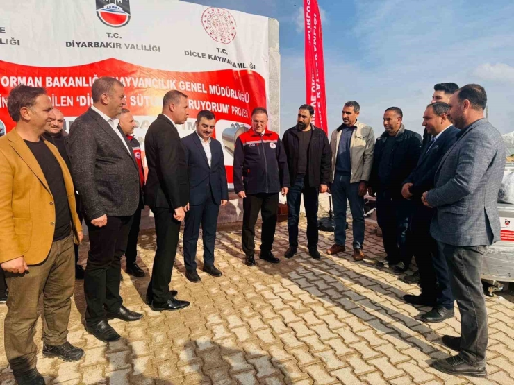 Dicle’de Çiftçilere Yüzde 75 Hibeli 7 Adet Süt Soğutma Tankı Dağıtıldı