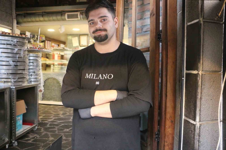 Turistlerden Lübnan Künefesine Yoğun İlgi