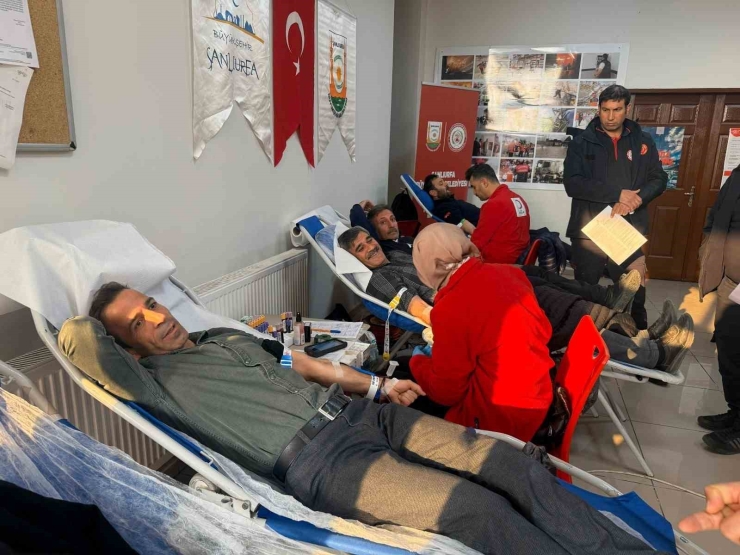 Şanlıurfa İtfaiyesi’nden Kan Bağışı