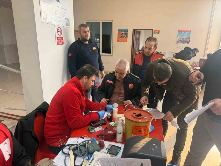 Şanlıurfa İtfaiyesi’nden Kan Bağışı