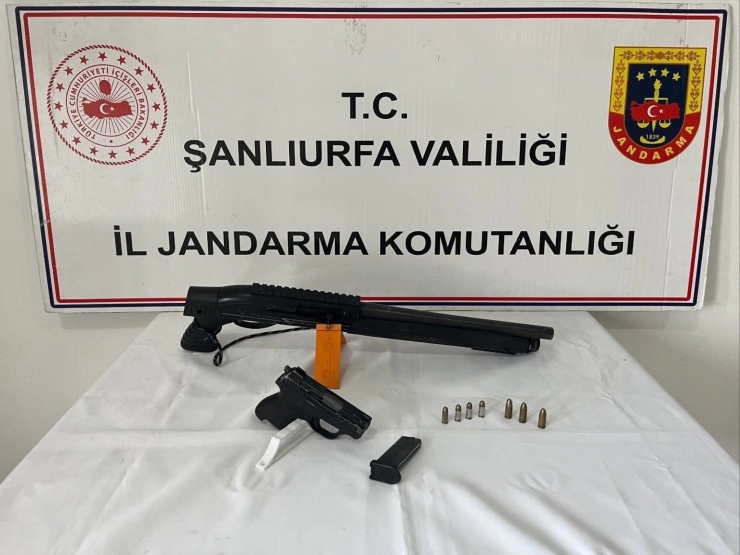 Şanlıurfa’da Ruhsatsız Silah Denetimleri: 4 Gözaltı
