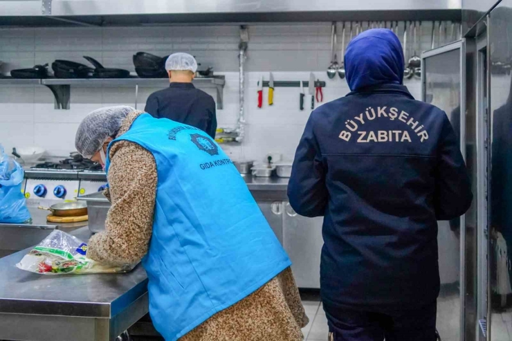 Yılbaşı Öncesi Kent Genelinde Gece Denetimleri Artırıldı