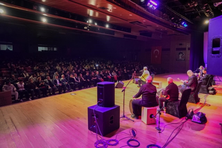 Şehitkamil’de 25 Aralık Coşkusu Kahramanlık Türküleri