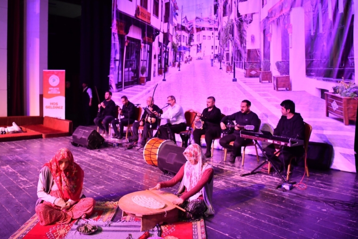 ’yeşilyurt Eyvan Geceleri’ Keyifli Ve Coşkulu Geçti