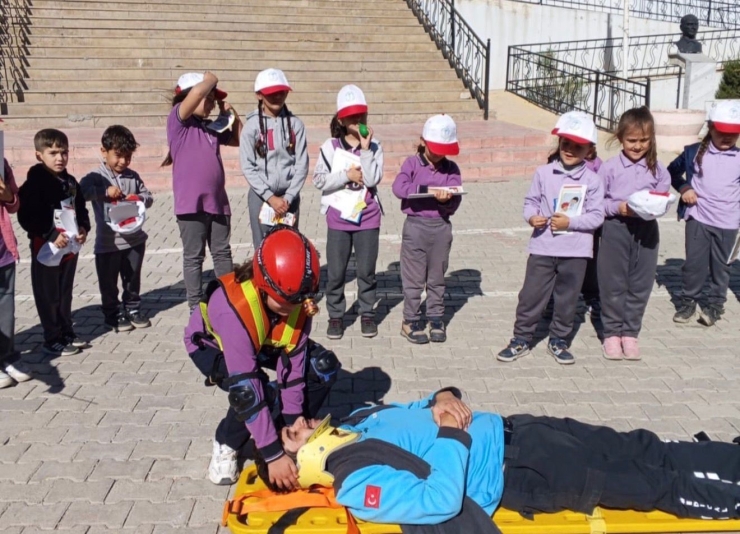 Ozan Köyü’nde Çocuklara Sağlıklı Yaşam Eğitimi