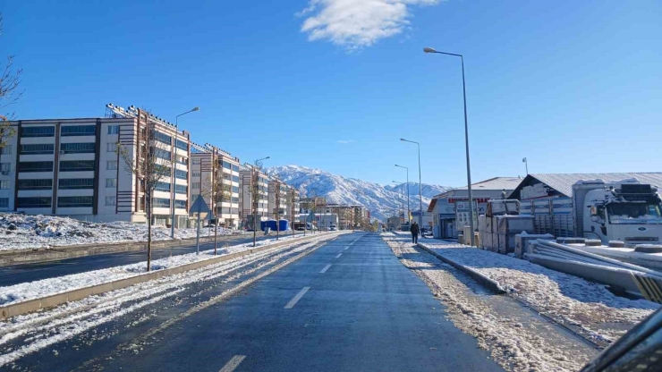 Kulp Beyaza Büründü