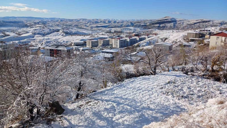 Kulp Beyaza Büründü