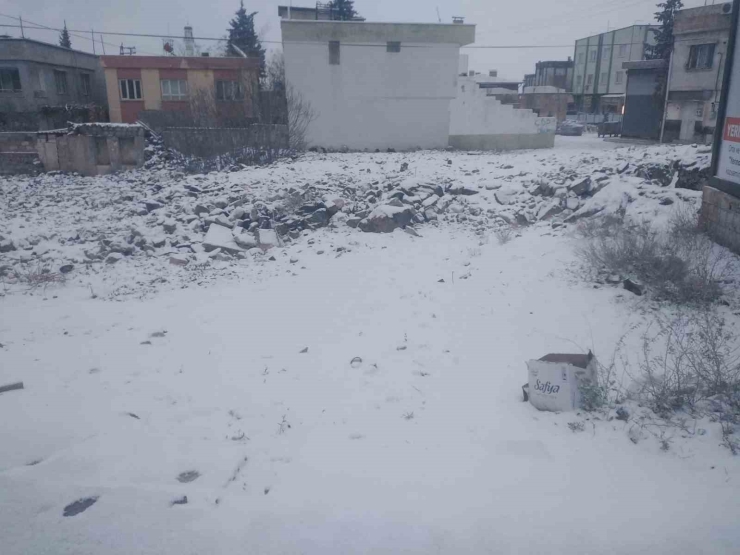 Yavuzeli’nde Kar Yağışı Etkili Oldu