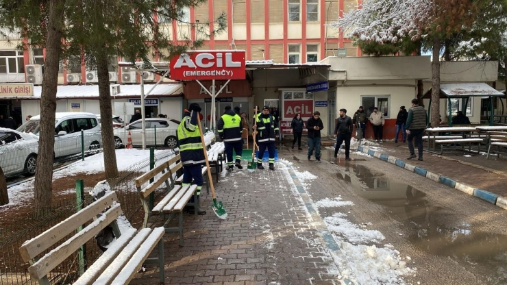 Şehitkamil’de Kar Ve Buzlanmaya Karşı Kesintisiz Mücadele