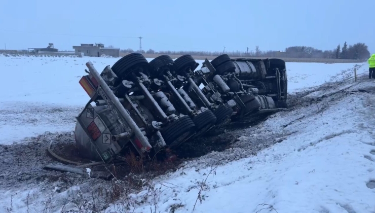 Şanlıurfa’da Asit Yüklü Tanker Devrildi: 1 Yaralı