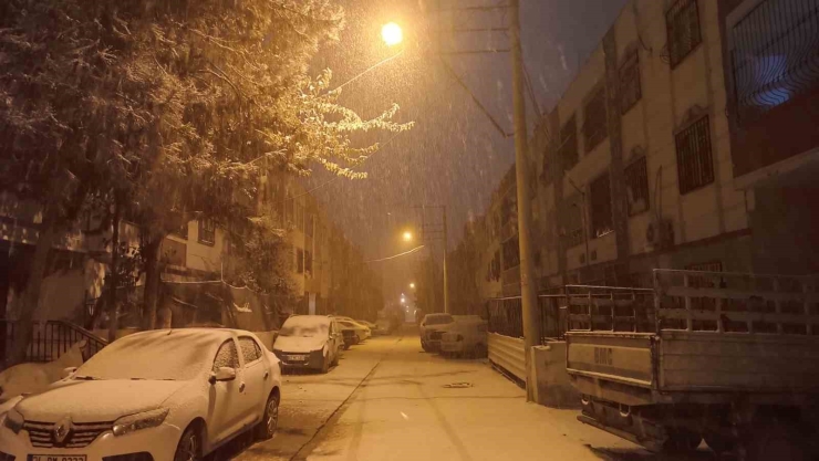 Şanlıurfa’da Yoğun Kar Yağışı