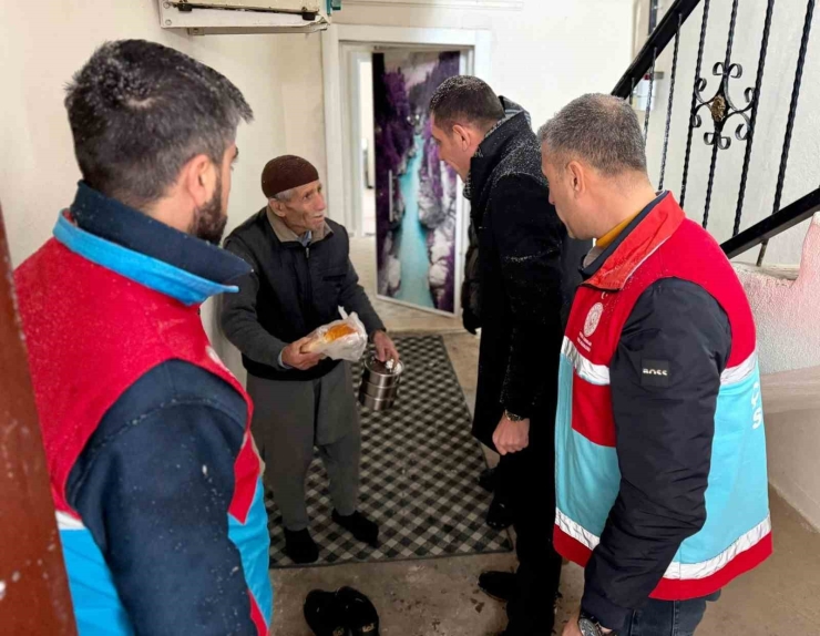 Çınar Kaymakamlığından Örnek Davranış