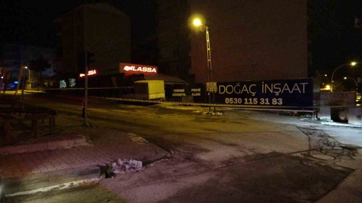 Malatya’da Şüpheli Valiz Fünye İle Patlatıldı