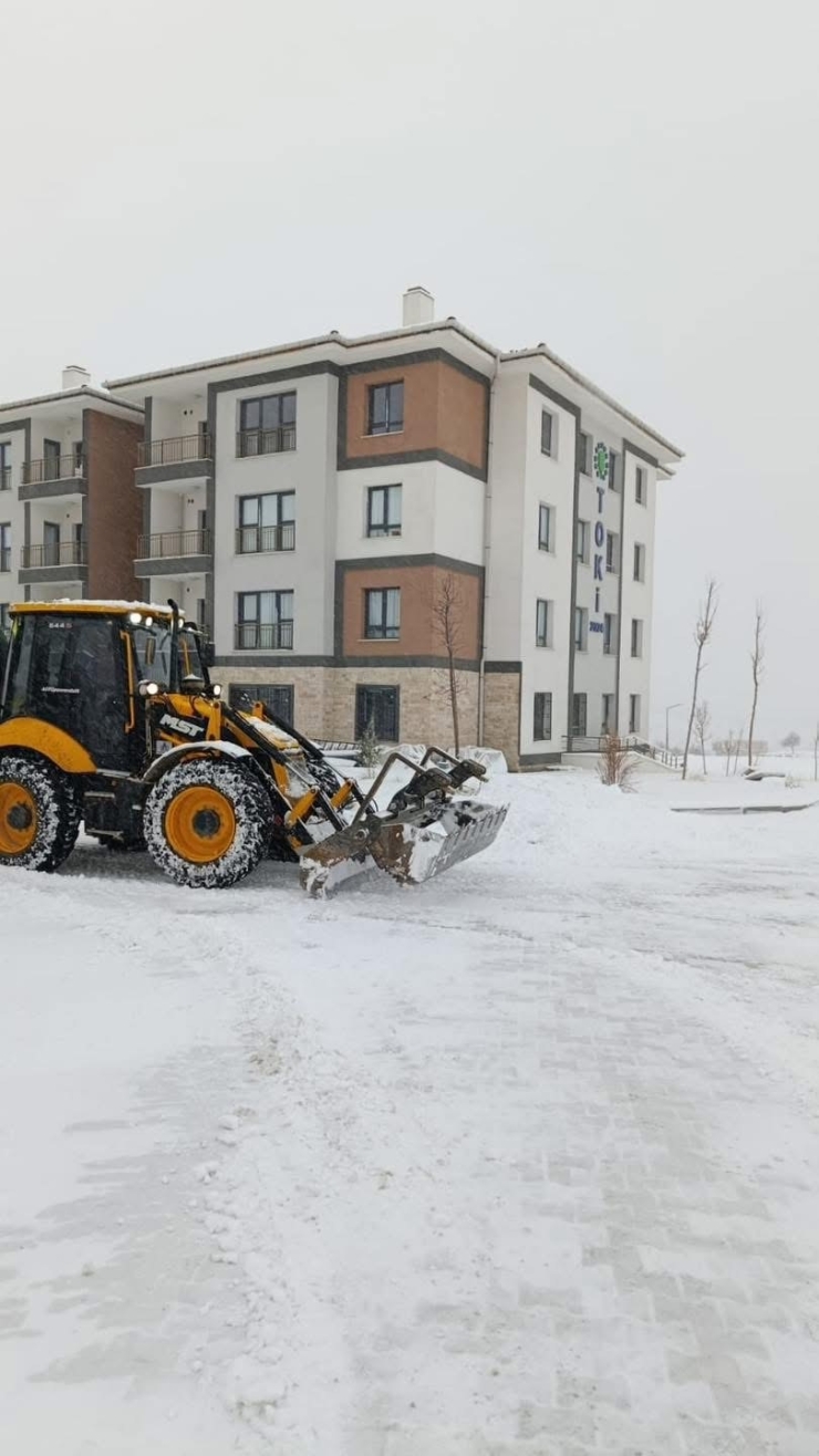 Çermik’in Siverek, Ergani Ve Çüngüş Bağlantısı Kesildi