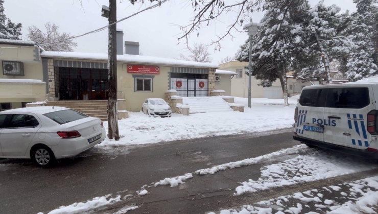 Gaziantep’te Yakıtı Biten Aracı İtenlere Atv Çarptı: 1 Ölü, 3 Yaralı