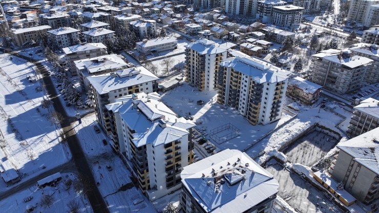 Başkan Geçit, "yeşil Yaşam Evleri Yeşilyurt’un Geleceğine Değer Katıyor"