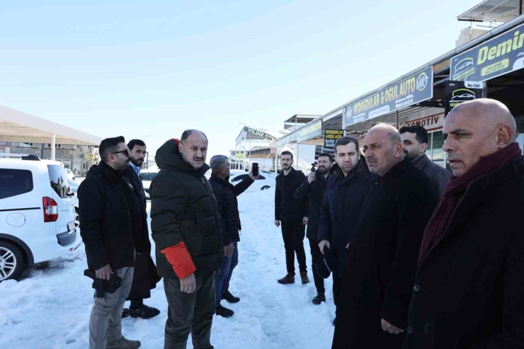 Başkan Gülpınar, Hasar Gören İşyerlerini Yerinde İnceledi