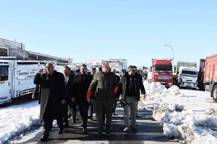 Başkan Gülpınar, Hasar Gören İşyerlerini Yerinde İnceledi