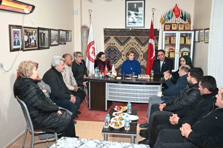 Milletvekili Ölmeztoprak’tan Mahalle Mahalle Yerinde İstişare