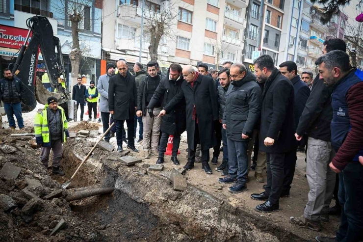 Başkan Er: "malatya Altyapıda Ve Üstyapıda Dirençli Bir Yapıya Kavuşuyor"