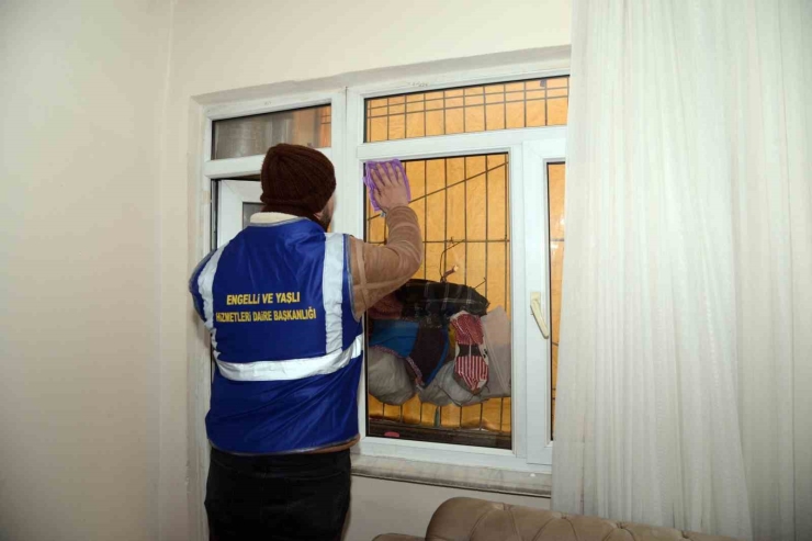 Yaşı İlerlemiş Vatandaşlara Evde Bakım Desteği Sürüyor