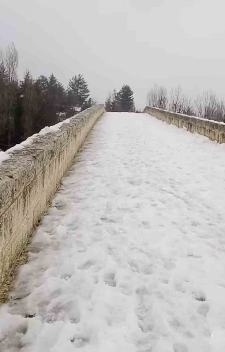847 Yıllık Haburman Köprüsü, İlk Günkü İhtişamı İle Ayakta
