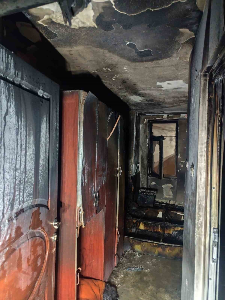 Diyarbakır’da Otelde Korkutan Yangın: Dumandan Etkilenen 10 Kişi Tahliye Edildi