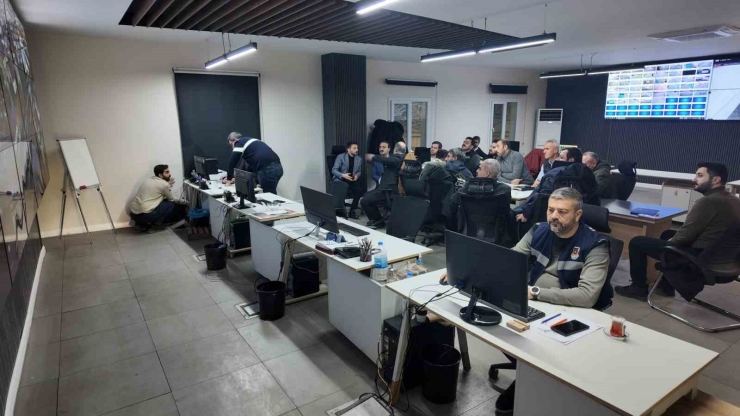 Büyükşehir’de Sel Ve Su Baskınlarına Karşı Kritik Toplantı