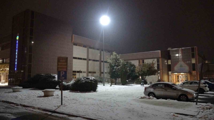 Malatya’da Kar Yağış Nedeniyle Otobüs Seferleri Durduruldu