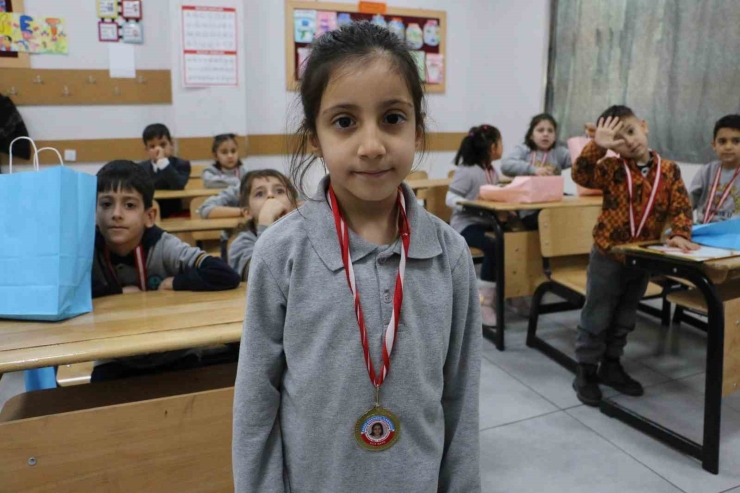 Diyarbakır’da 458 Bin Öğrenci Karne Aldı