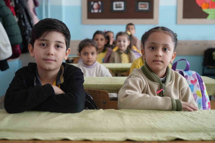 Gaziantep’te 690 Bin Öğrenci Karne Heyecanı Yaşadı