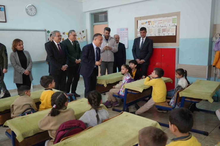 Gaziantep’te 690 Bin Öğrenci Karne Heyecanı Yaşadı