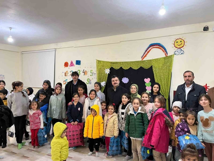 Dicle Kaymakamı Atış, Kur’an Kursu Öğrencileriyle Bir Araya Geldi