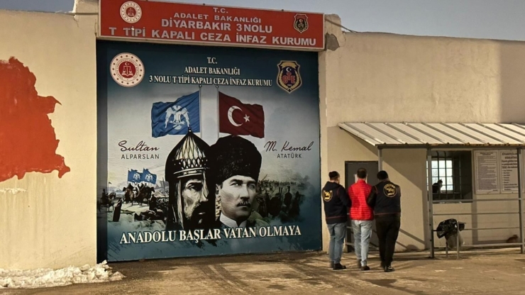 Diyarbakır’da Araması Bulunan 132 Kişi Yakalandı